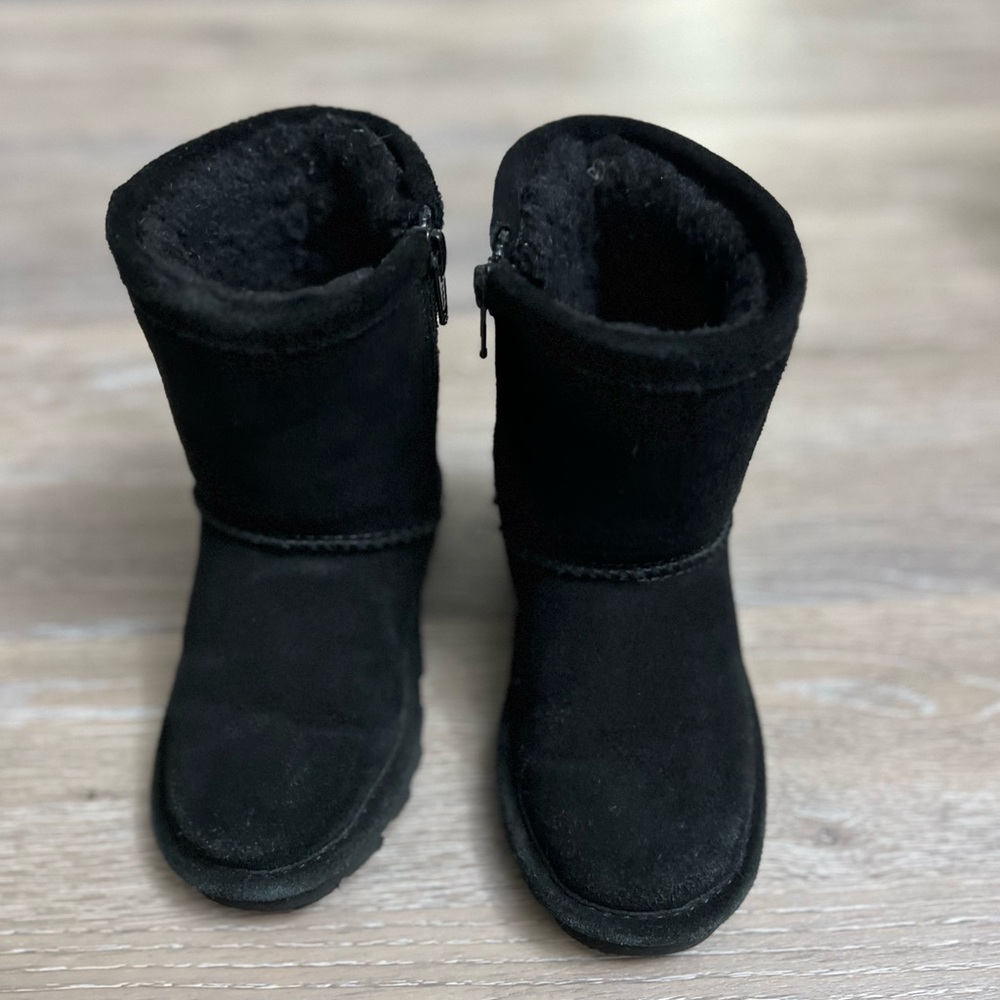BearPaw Black Fleece Boots